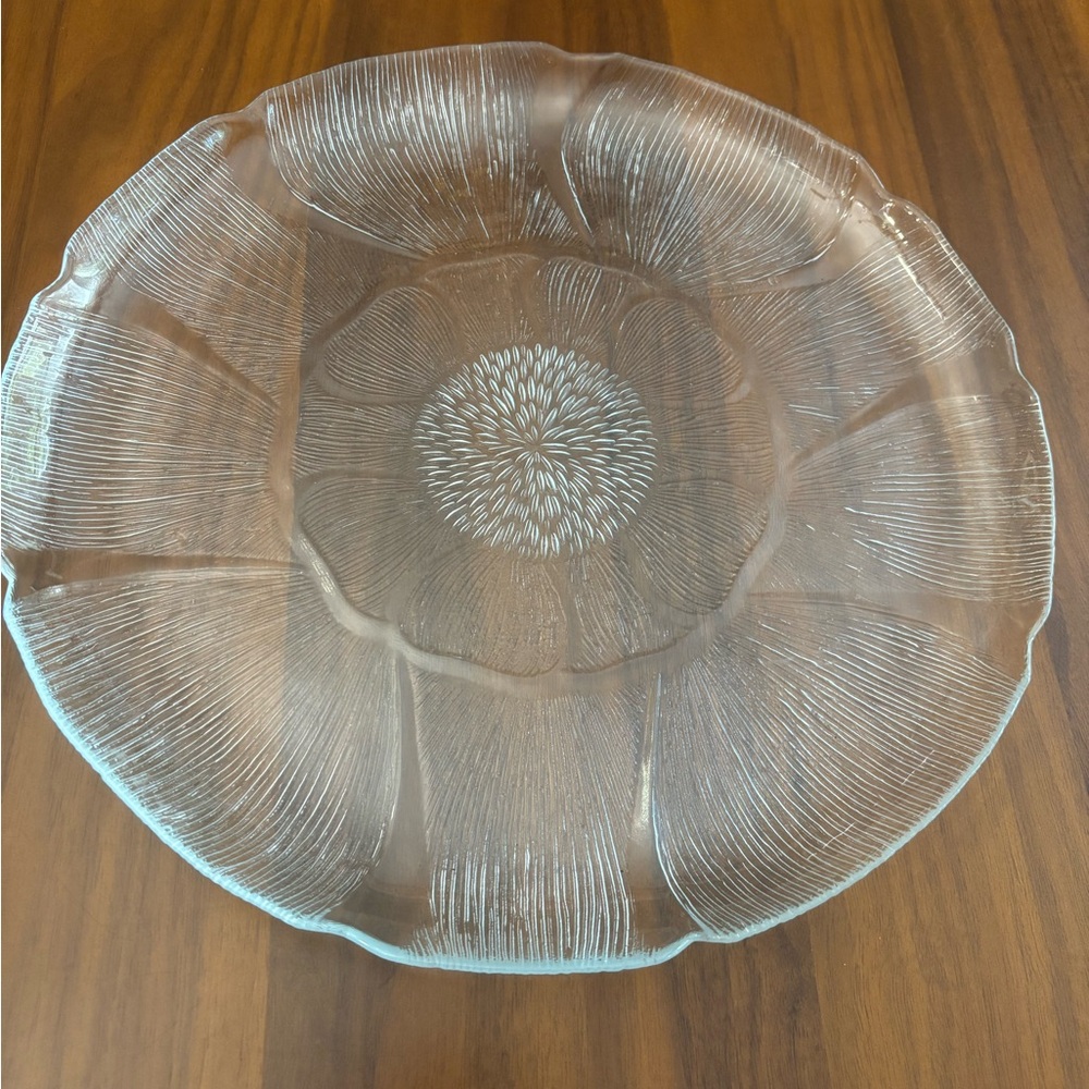 Arcoroc Fleur Clear Glass Torte Plate Round Platter 13” Floral Serving Dish